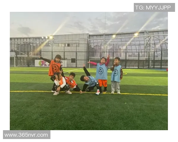 与足球明星的合拍之旅：探索他们背后的故事与梦想