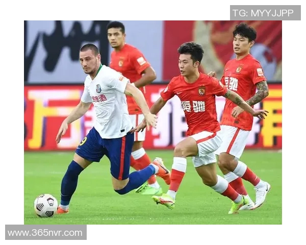 广州足球队与北京足球队赛后分析灵活性对决的深度探讨与启示