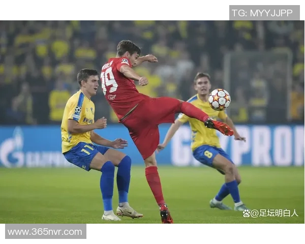 法国20号足球明星的传奇之路与辉煌成就解析 法国20号足球明星的传奇之路与辉煌成就解析