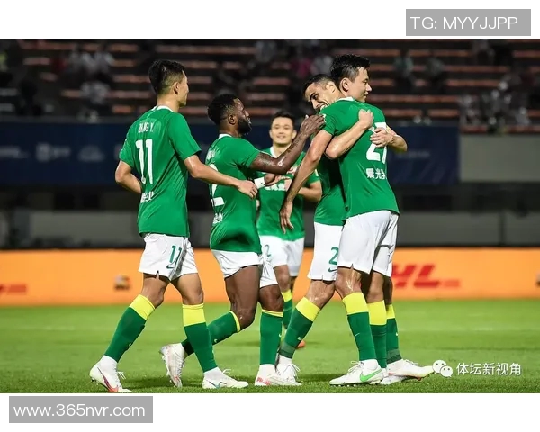 武汉排球队以80分领跑世界杯积分榜展现强劲实力和团队合作精神 武汉排球队以80分领跑世界杯积分榜展现强劲实力和团队合作精神